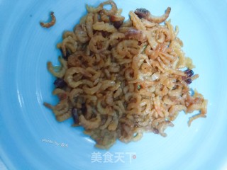 菠菜饺子的做法步骤：1