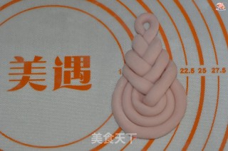 琵琶结盘扣馒头的做法步骤：9