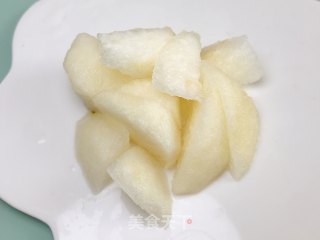 宝宝辅食雪梨红枣泥的做法步骤：2