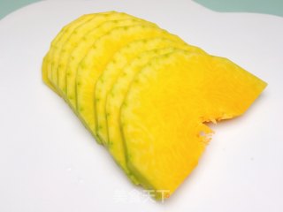 南瓜磨牙棒的做法步骤：2