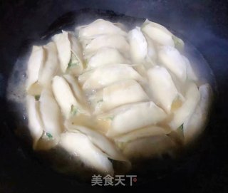 #花样面食#猪肉韭菜锅贴的做法步骤：9