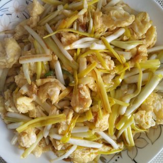 蒜苗炒鸡蛋的做法步骤：9
