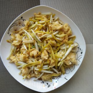 蒜苗炒鸡蛋的做法步骤：10