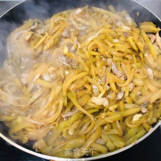 榨菜丝炒肉的做法步骤：7