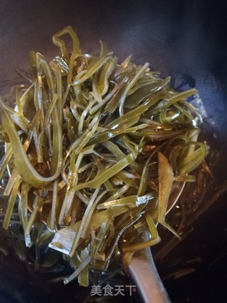“咸菜”凉拌两丝一叶的做法步骤：2