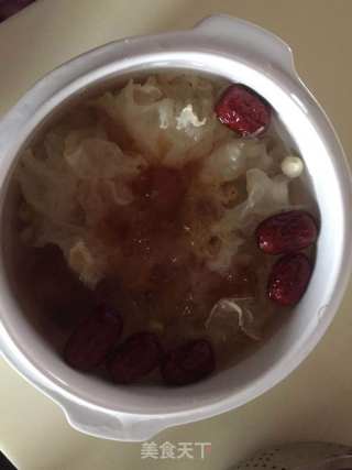 桃胶银耳汤的做法步骤：4
