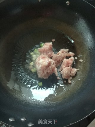 肉末双菇豆腐煲的做法步骤：7