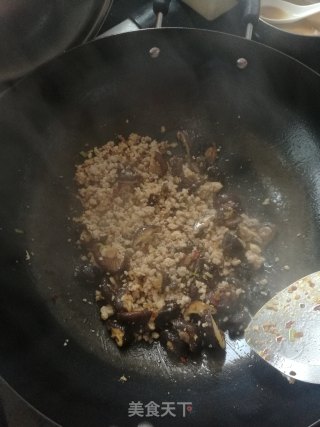 肉末双菇豆腐煲的做法步骤：10
