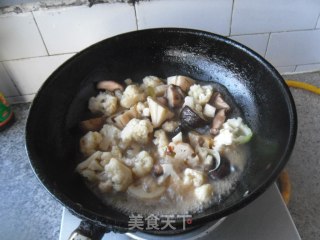 香菇烧藕块的做法步骤：10