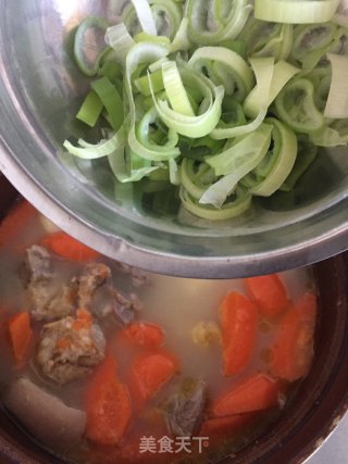 淮山胡萝卜羊肉汤的做法步骤：9