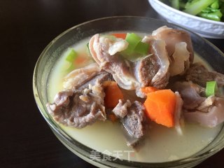 淮山胡萝卜羊肉汤的做法步骤：10