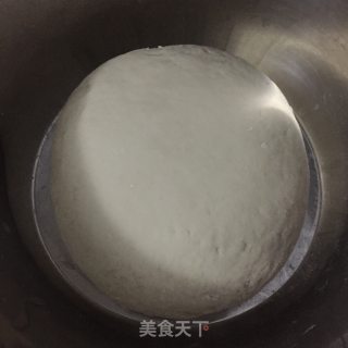 白菜鲜肉包的做法步骤：1