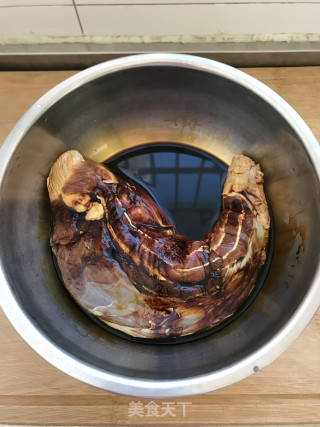 五香酱牛肉的做法步骤：2
