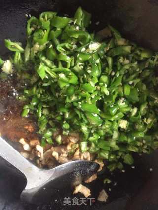辣椒炒肉的做法步骤：3