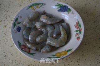 宫保虾仁的做法步骤：2