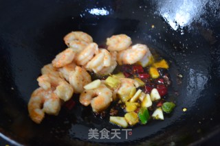宫保虾仁的做法步骤：9