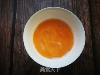 胡萝卜包菜鸡蛋炒河粉的做法步骤：3