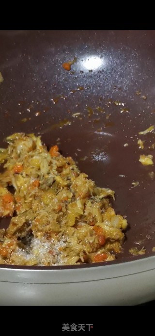 蟹粉炒饭的做法步骤：6