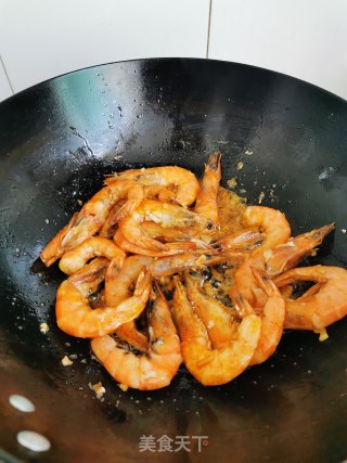 红烧大虾的做法步骤：4