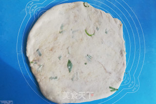 椒盐葱香发面饼的做法步骤：7