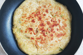 椒盐葱香发面饼的做法步骤：10
