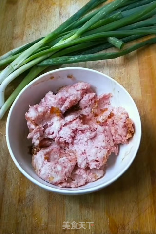 薄皮肉饼的做法步骤：1