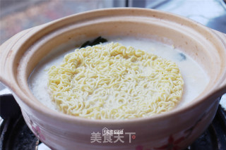 牛奶煮泡面的做法步骤：7