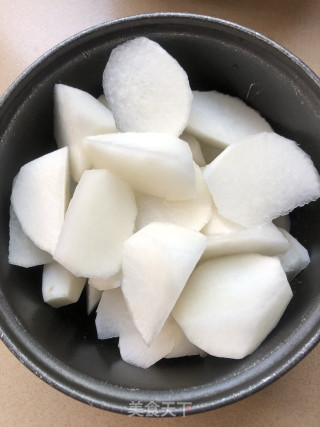 萝卜焖羊肉的做法步骤：2