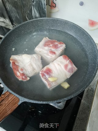 梅菜扣肉的做法步骤：4