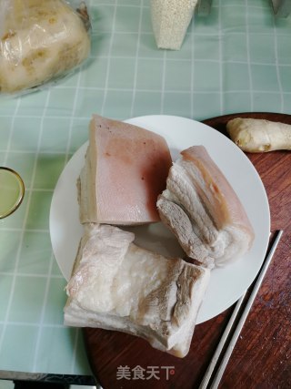 梅菜扣肉的做法步骤：6