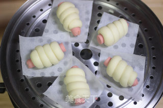 包子店人气早点---肠仔馒头的做法步骤：11