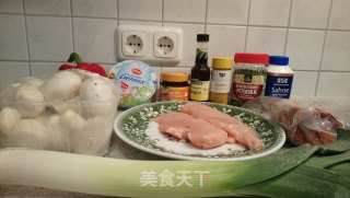 葱香鸡肉浓汤的做法步骤：1