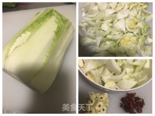 醋溜白菜的做法步骤：1