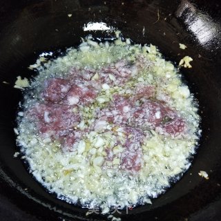 肉末炒辣菜的做法步骤：6
