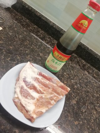 卤水排骨的做法步骤：1