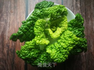 胡萝卜红菇鸡汤煮猫耳朵的做法步骤：2