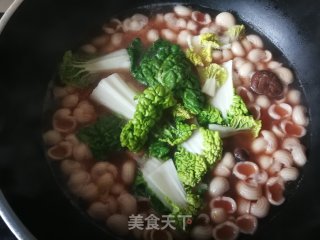 胡萝卜红菇鸡汤煮猫耳朵的做法步骤：7