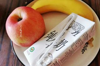 苹果牛奶热饮的做法步骤：1