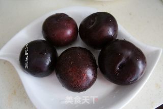 红糖水果罐头的做法步骤：1