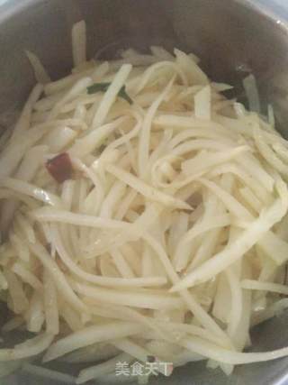 素炒土豆丝的做法步骤：3