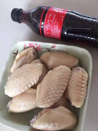 可乐鸡翅的做法步骤：2