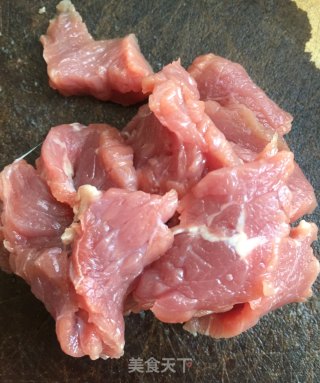 牛肉炒菜梗的做法步骤：3
