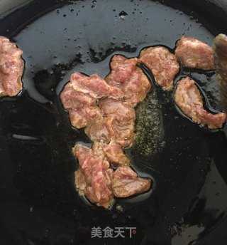 牛肉炒菜梗的做法步骤：6