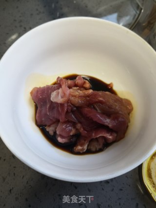 ＃暖心美食＃豇豆炒肉的做法步骤：4