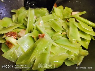 锅烧炒莴笋的做法步骤：4