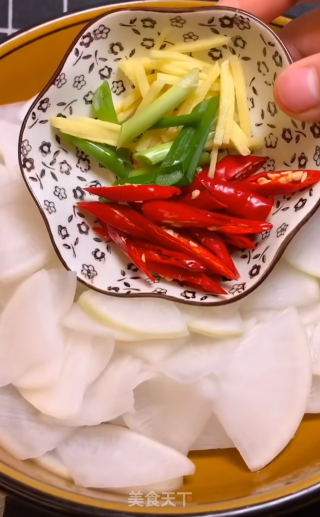 咸菜萝卜片的做法步骤：3