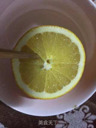 盐蒸脐橙的做法步骤：2