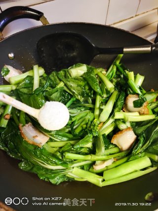 锅烧炒菜心的做法步骤：6