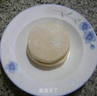 荠菜肉馅锅贴的做法步骤：1