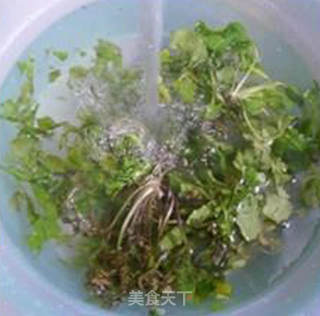 荠菜肉馅锅贴的做法步骤：5